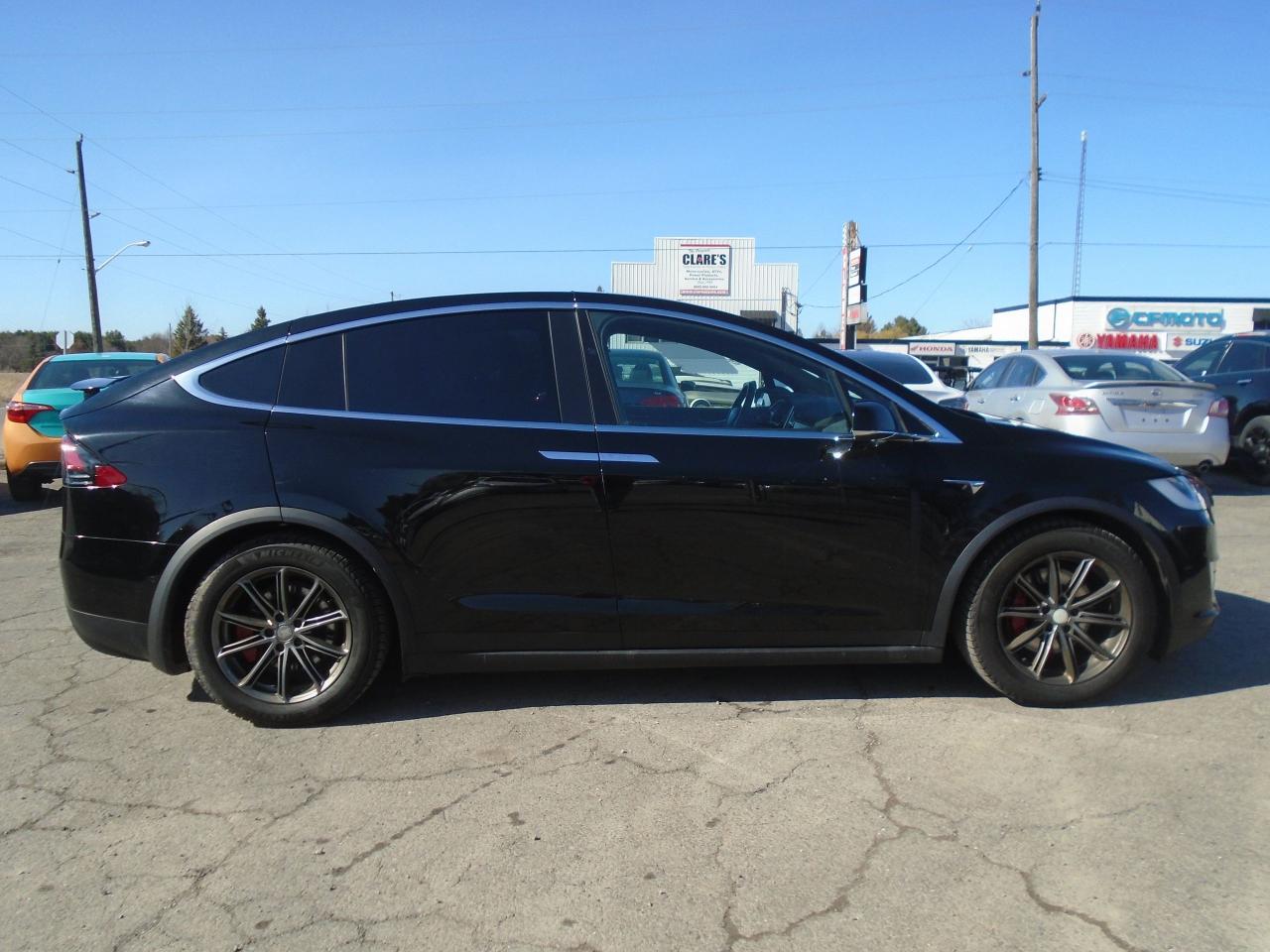 2017 Tesla Model X 90D AWD 473KM full charge - Photo #5