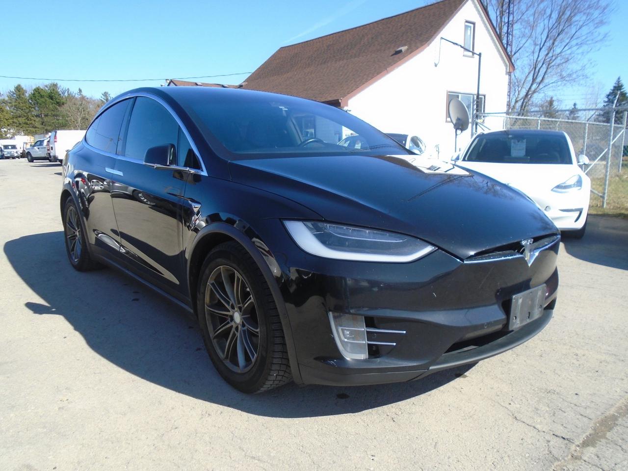 2017 Tesla Model X 90D AWD 473KM full charge - Photo #4
