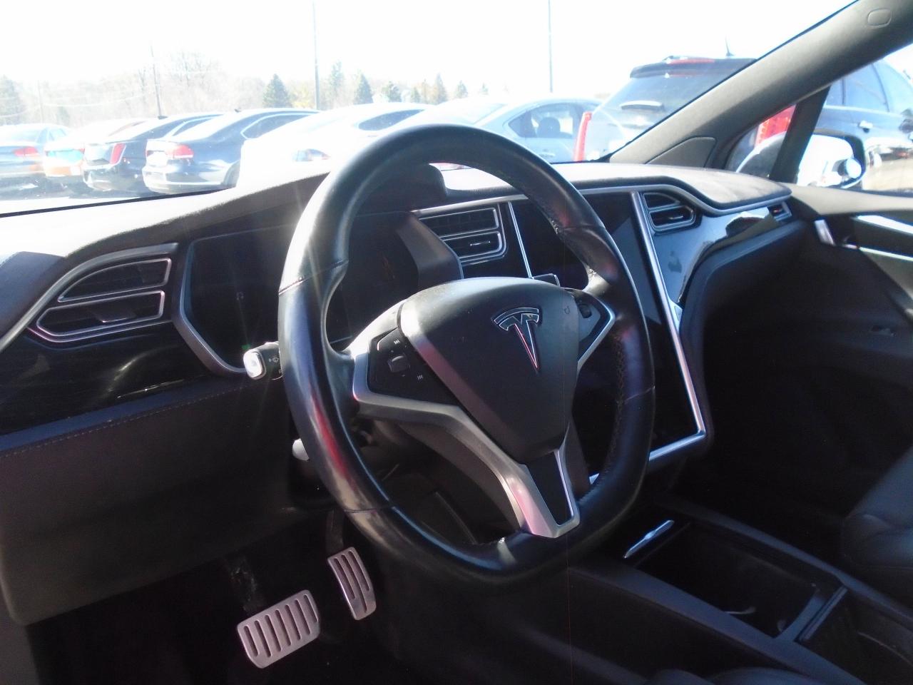 2017 Tesla Model X 90D AWD 473KM full charge - Photo #18