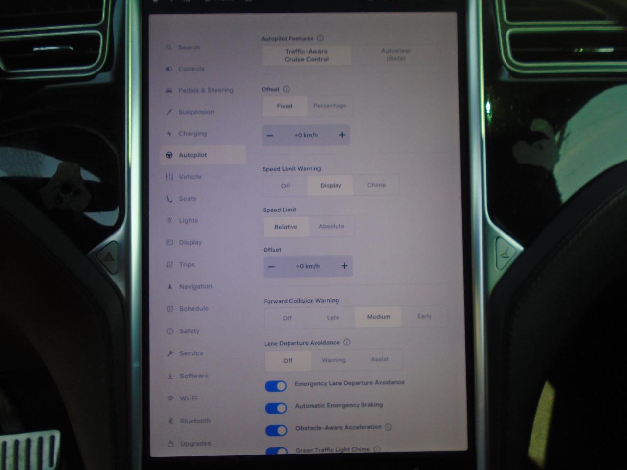 2017 Tesla Model X 90D AWD 473KM full charge - Photo #33
