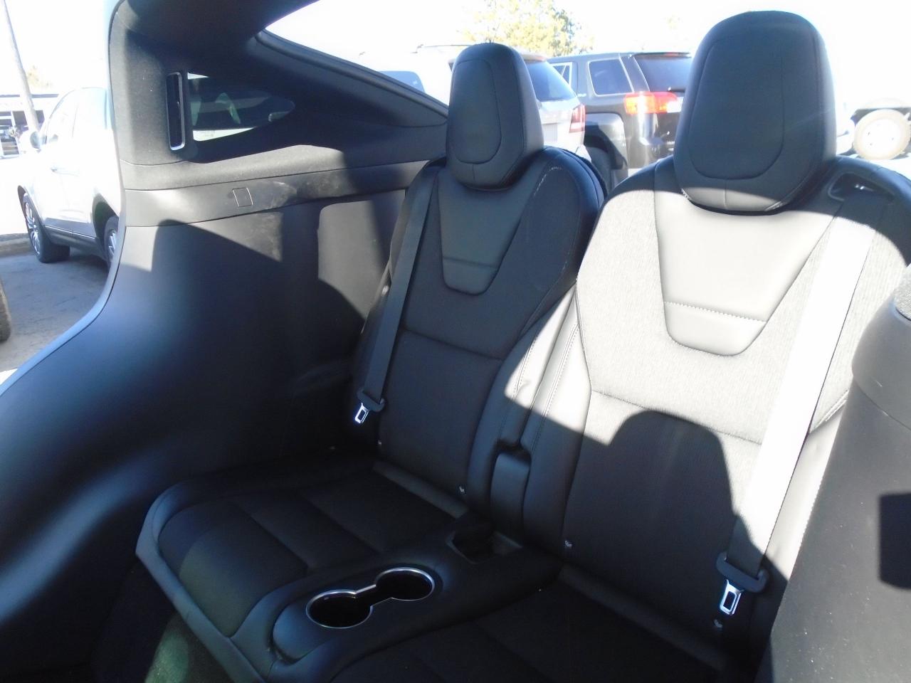 2017 Tesla Model X 90D AWD 473KM full charge - Photo #55