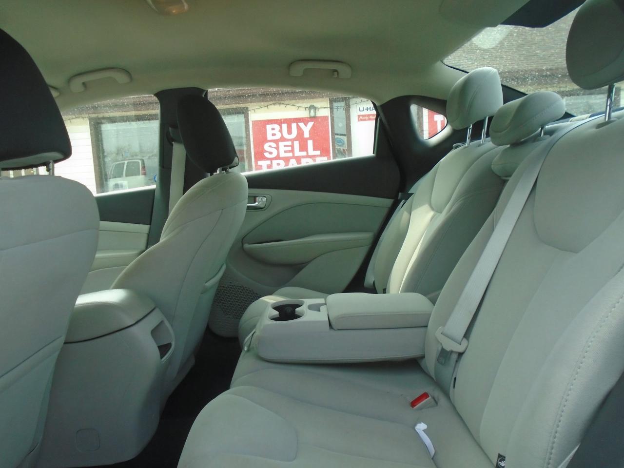 2013 Dodge Dart 4dr Sdn SXT - Photo #21
