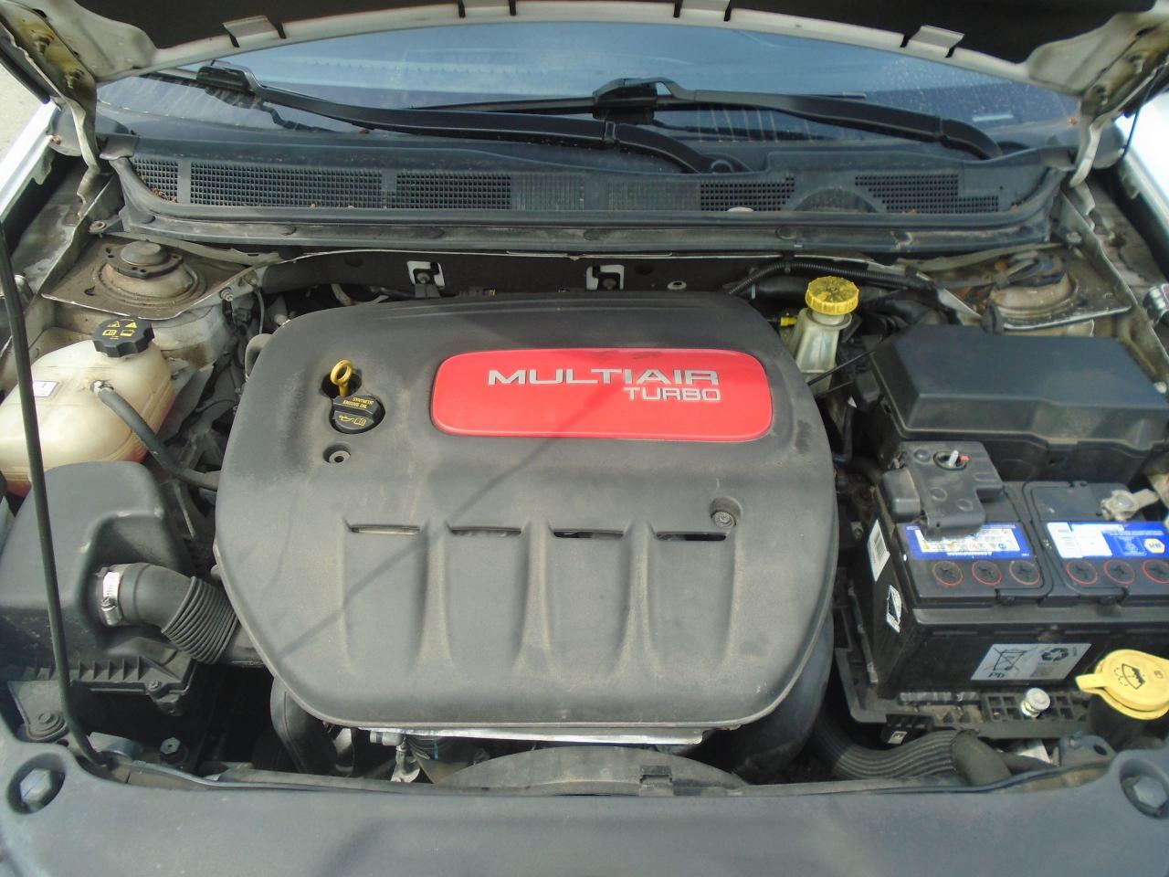 2013 Dodge Dart 4dr Sdn SXT - Photo #24