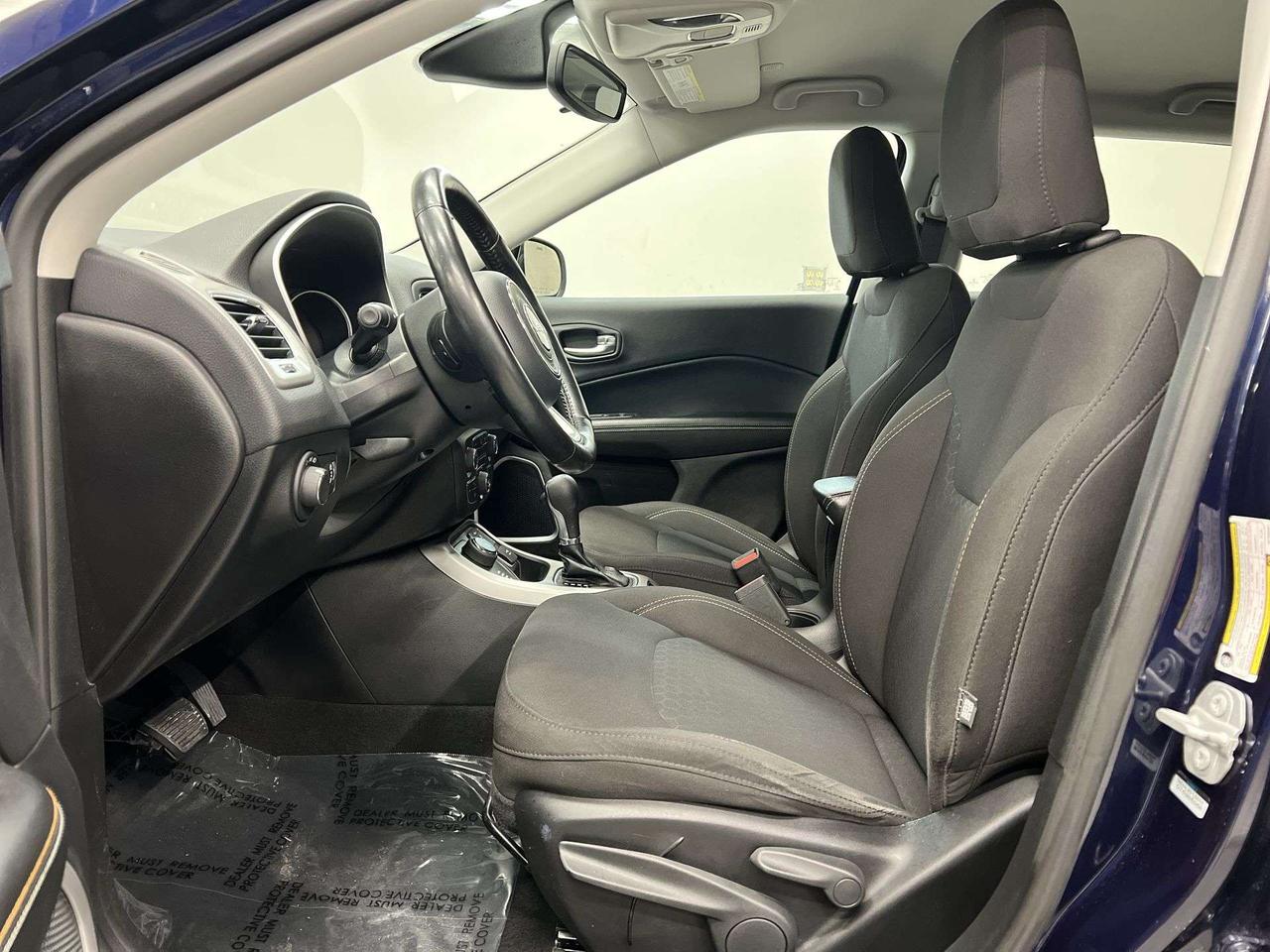2021 Jeep Compass SPORT 4X4 | ONLY 55,000KMS!!| HTD SEATS | CARPLAY Photo