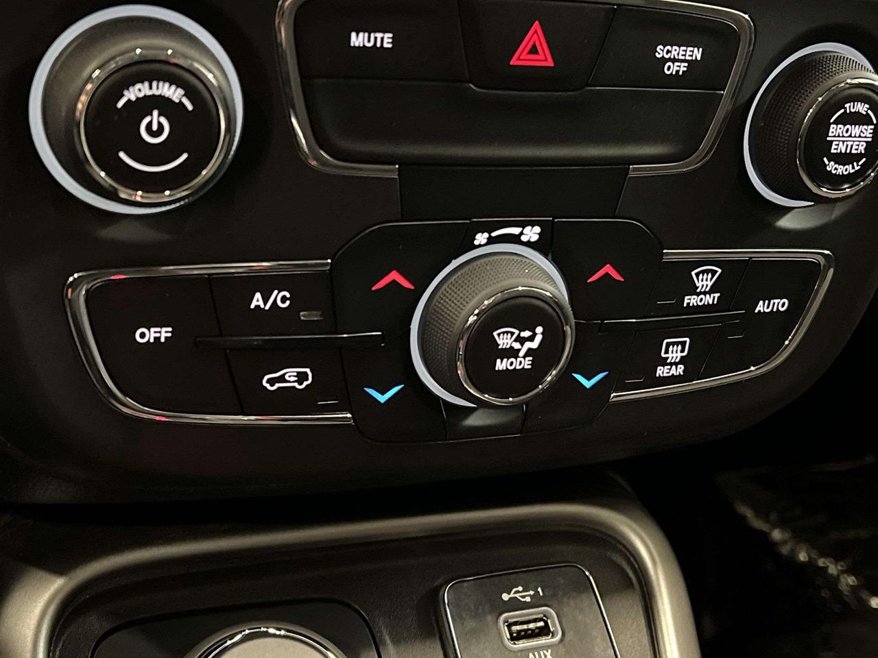 2021 Jeep Compass SPORT 4X4 | ONLY 55,000KMS!!| HTD SEATS | CARPLAY Photo