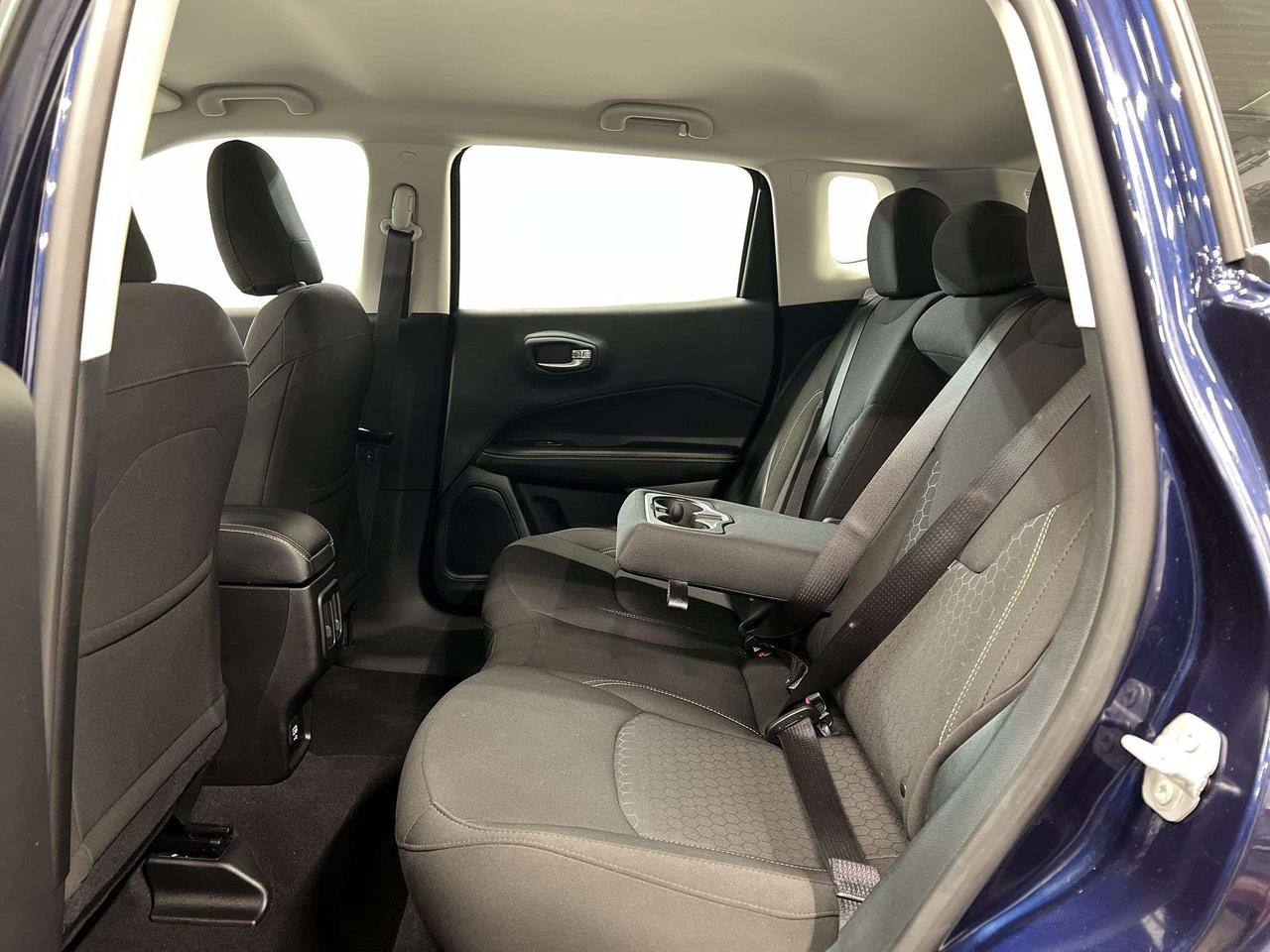 2021 Jeep Compass SPORT 4X4 | ONLY 55,000KMS!!| HTD SEATS | CARPLAY Photo