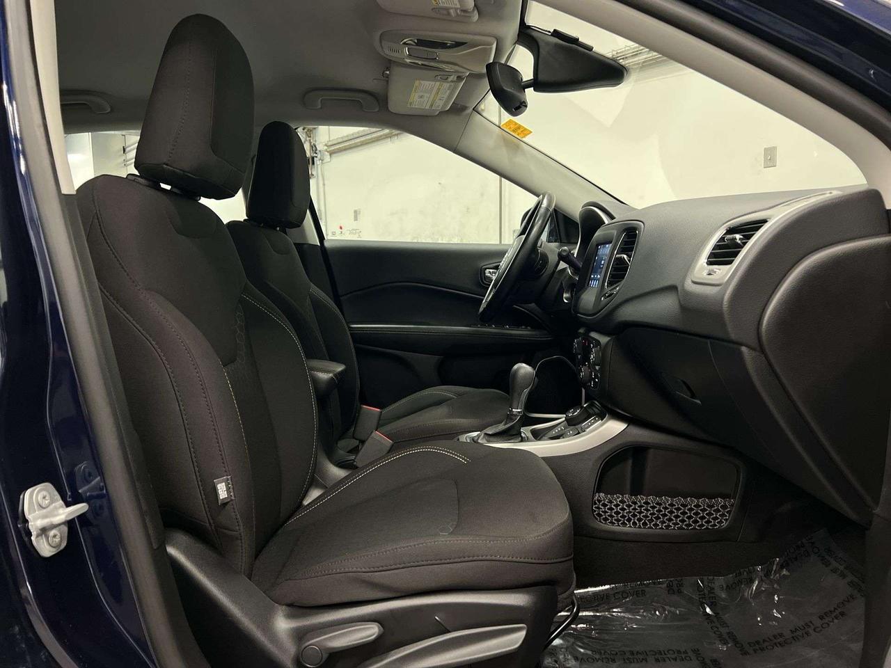 2021 Jeep Compass SPORT 4X4 | ONLY 55,000KMS!!| HTD SEATS | CARPLAY Photo