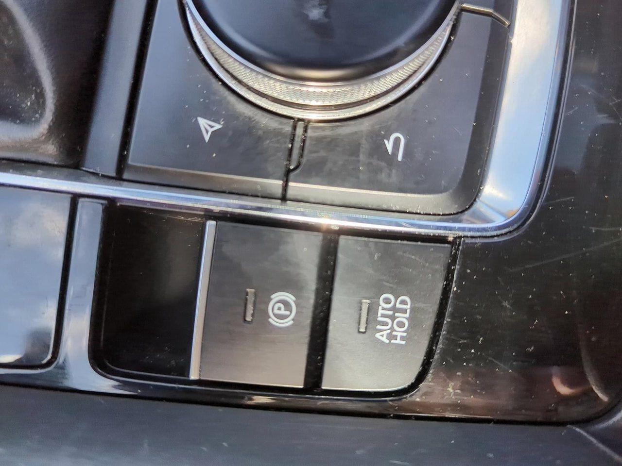 12438172