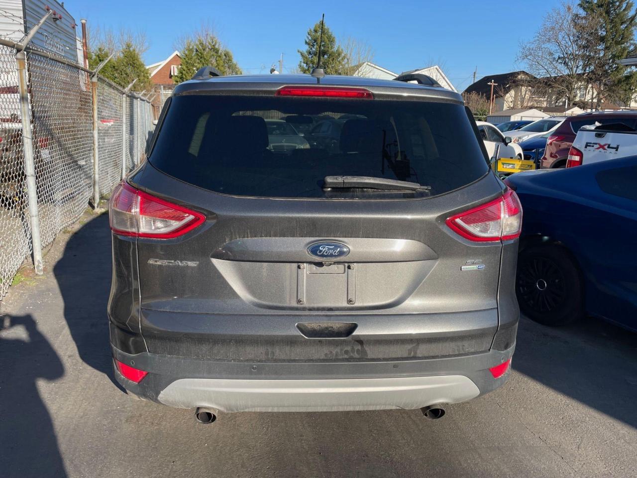 2016 Ford Escape SE *AS-IS, AWD, HEATED SEATS, NAV, BACKUP CAM* - Photo #6