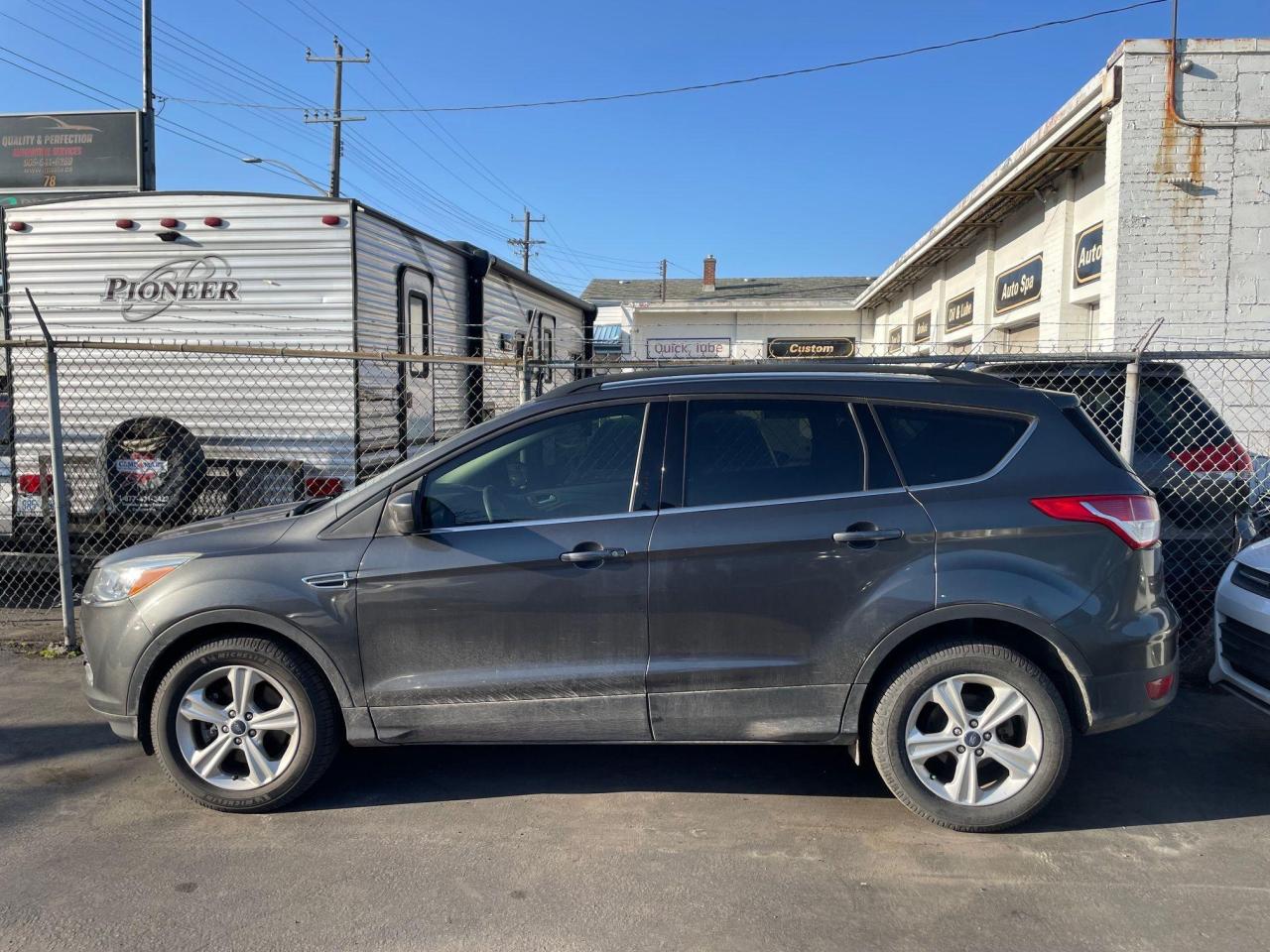 2016 Ford Escape SE *AS-IS, AWD, HEATED SEATS, NAV, BACKUP CAM* - Photo #8