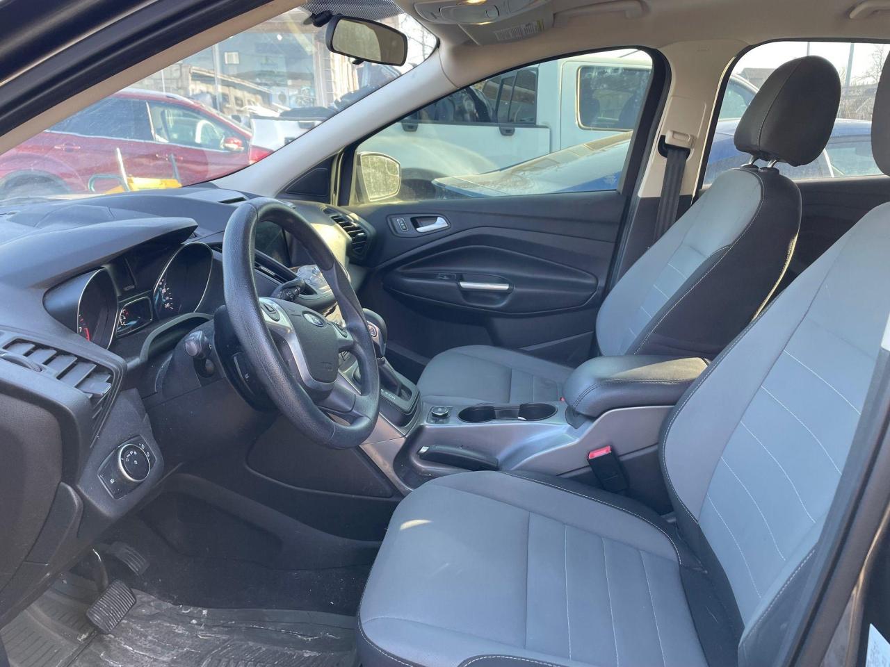 2016 Ford Escape SE *AS-IS, AWD, HEATED SEATS, NAV, BACKUP CAM* - Photo #9