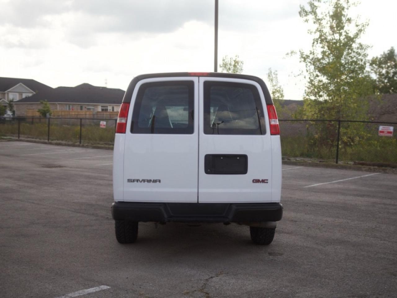 2022 GMC Savana Cargo Van WT  **EXTENDED CARGO VAN** Photo3