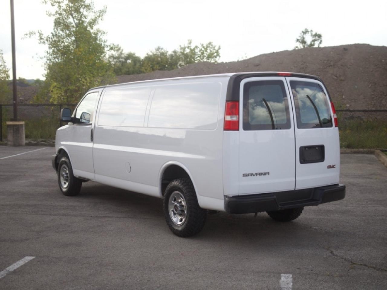 2022 GMC Savana Cargo Van WT  **EXTENDED CARGO VAN** Photo