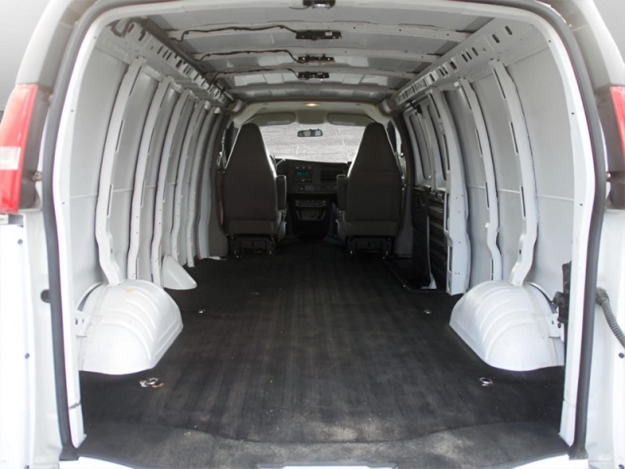 2022 GMC Savana Cargo Van WT  **EXTENDED CARGO VAN** Photo