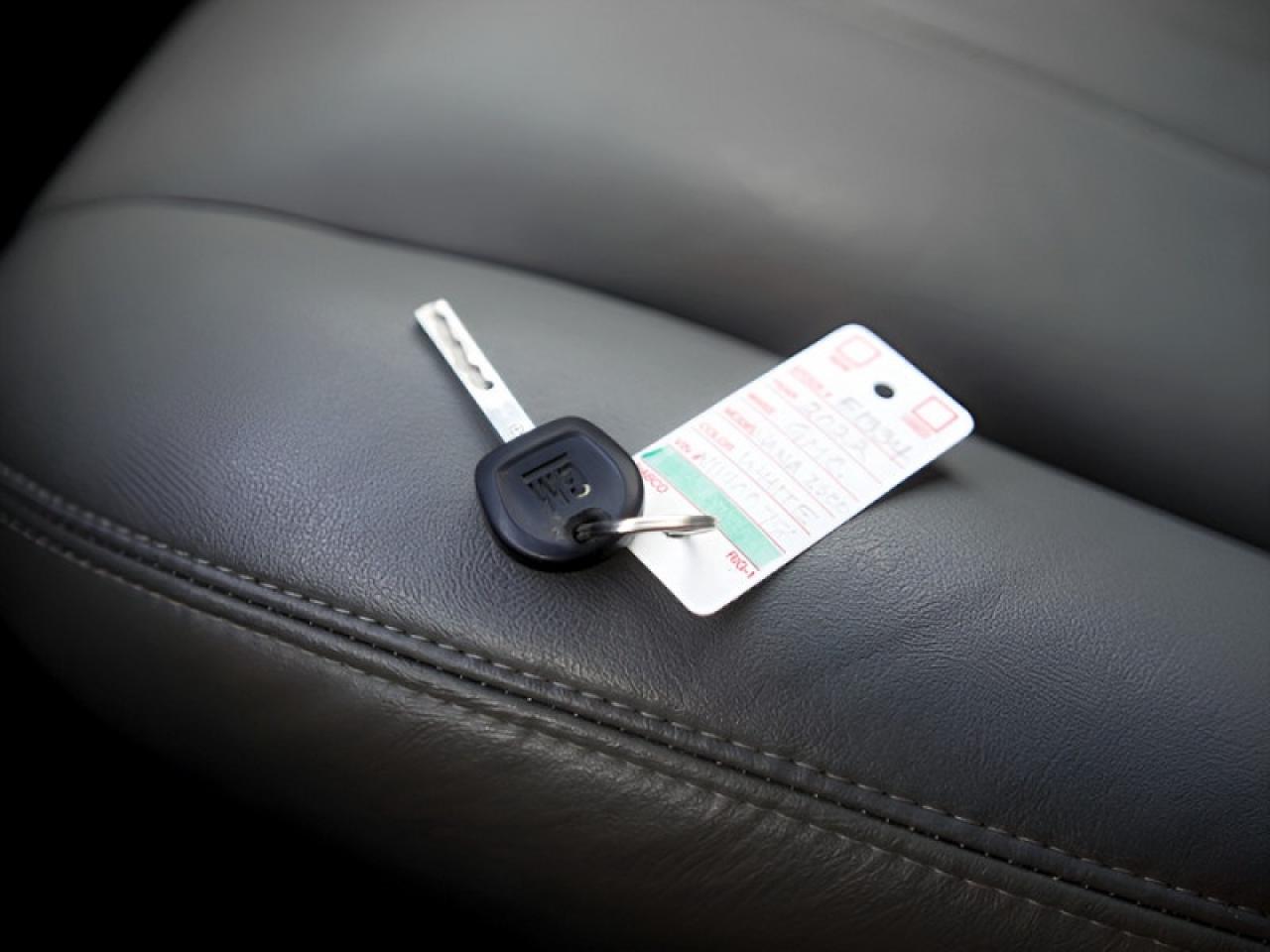 2022 GMC Savana Cargo Van WT  **EXTENDED CARGO VAN** Photo