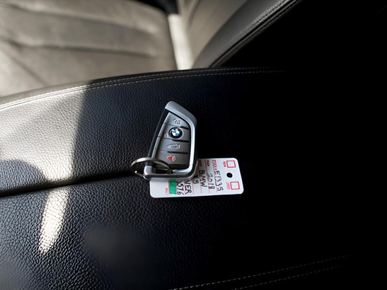 2018 BMW X5 xDrive35i  **PREMIUM PKG. ESSENTIAL** Photo