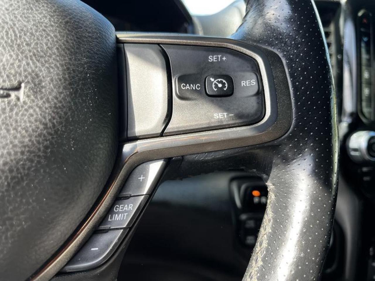 12438522
