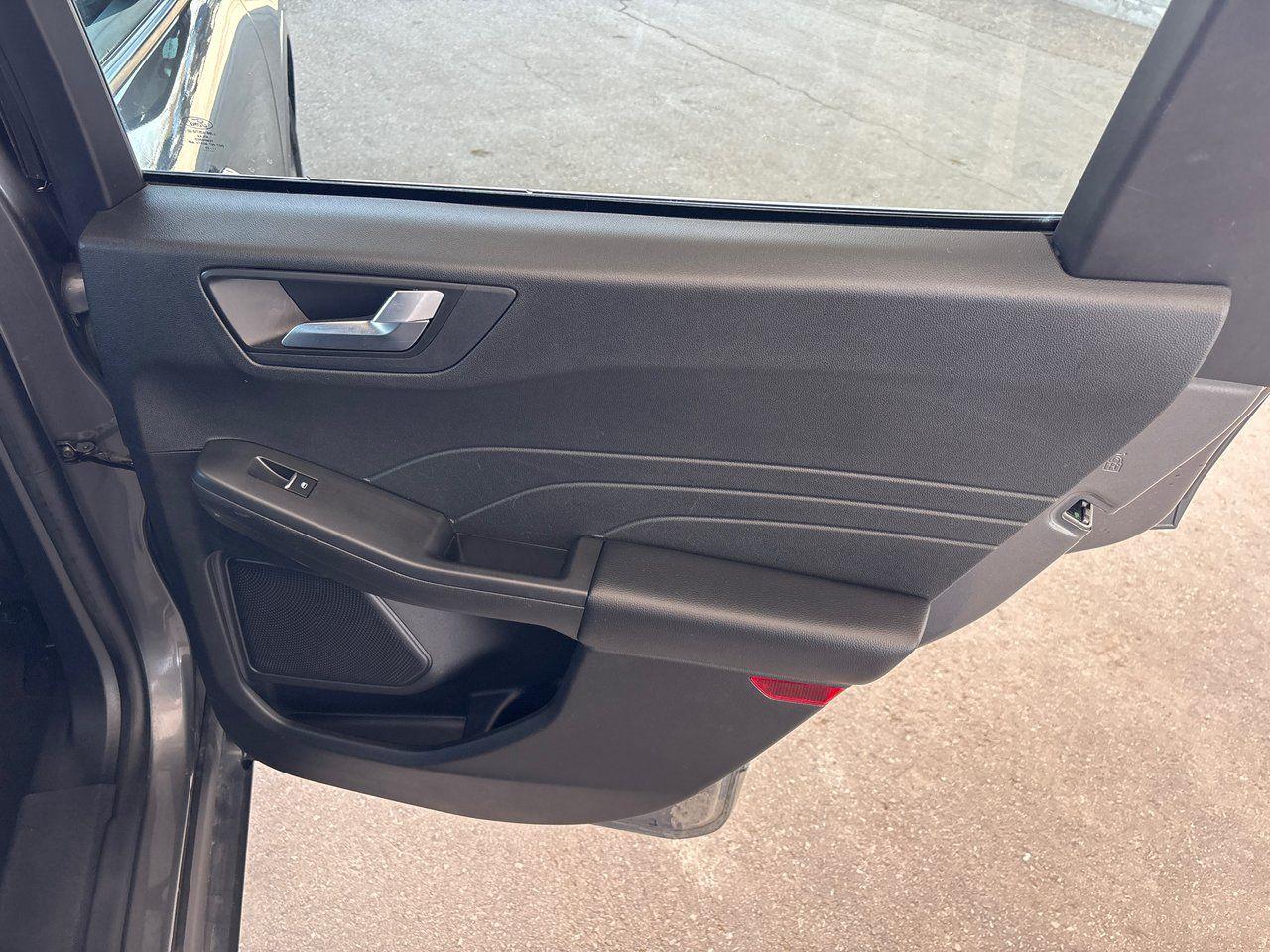 2023 Ford Escape ST-Line - Photo #24