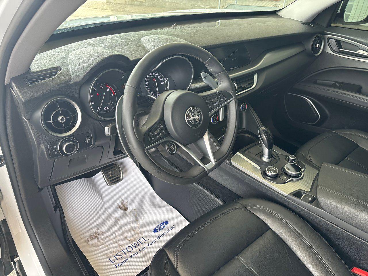2018 Alfa Romeo Stelvio Sport - Photo #11