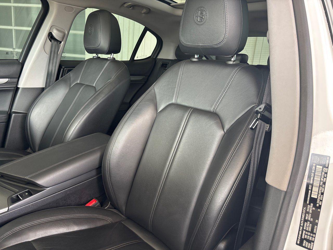 2018 Alfa Romeo Stelvio Sport - Photo #12