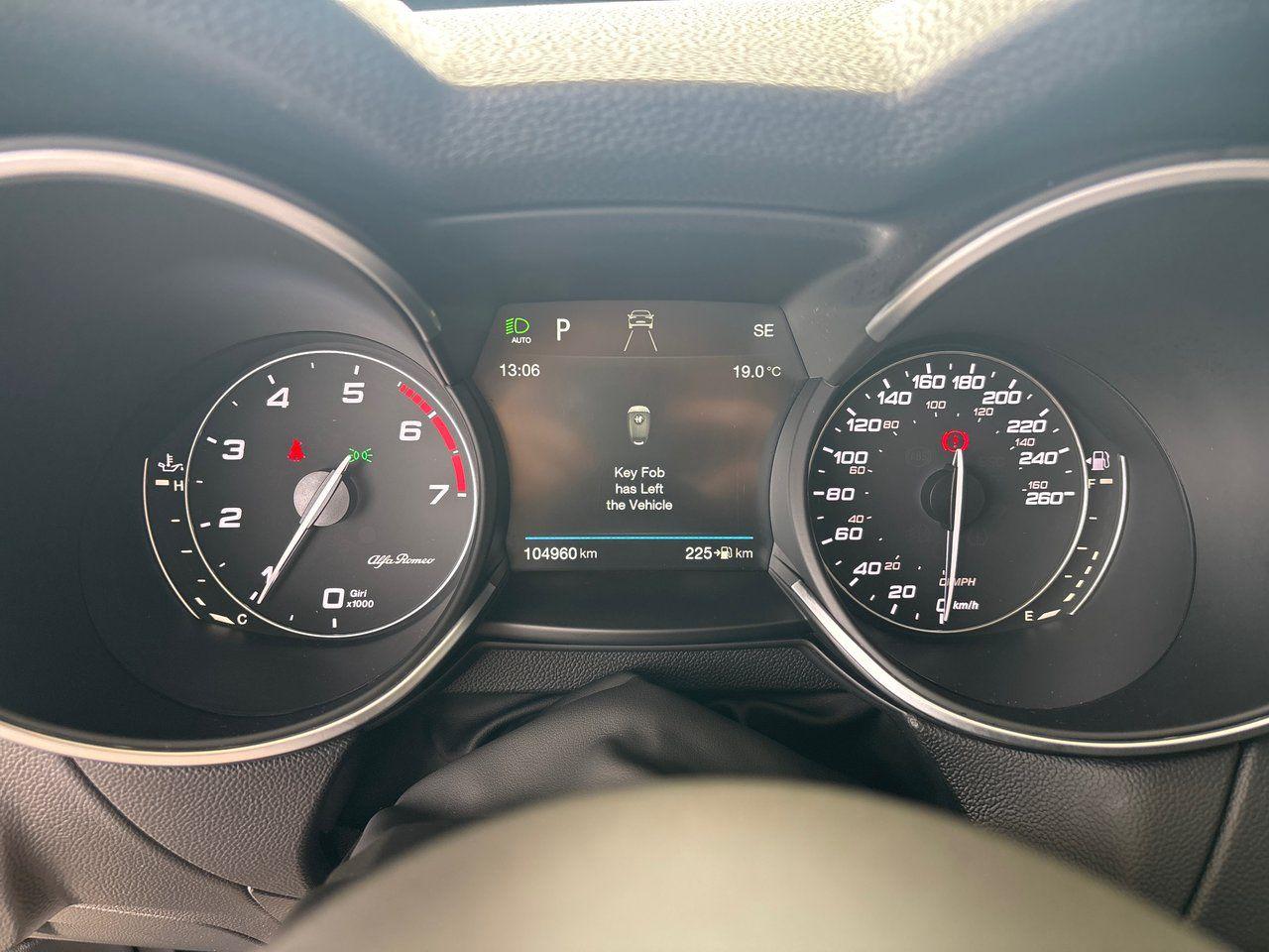 2018 Alfa Romeo Stelvio Sport - Photo #17