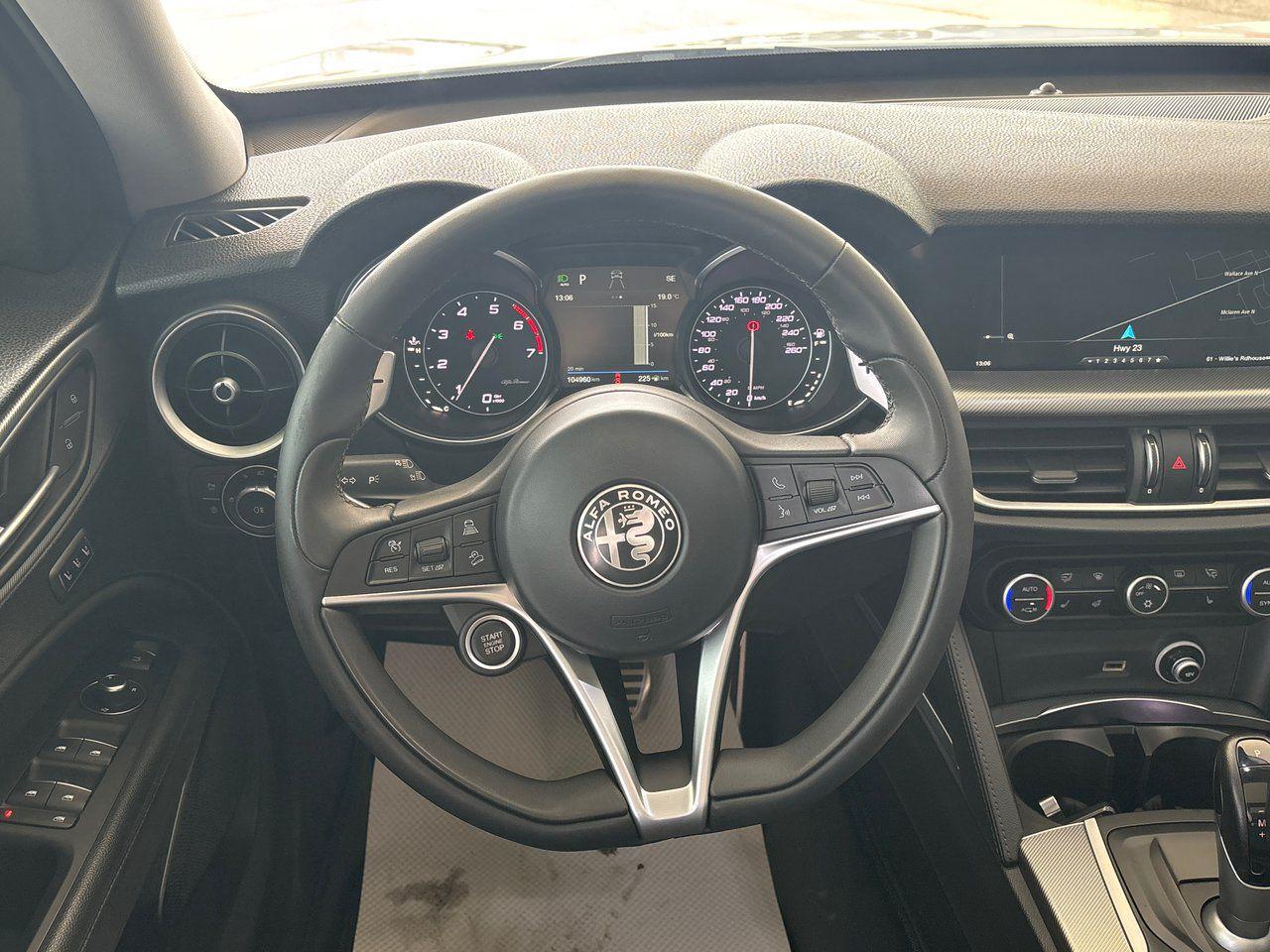 2018 Alfa Romeo Stelvio Sport - Photo #16