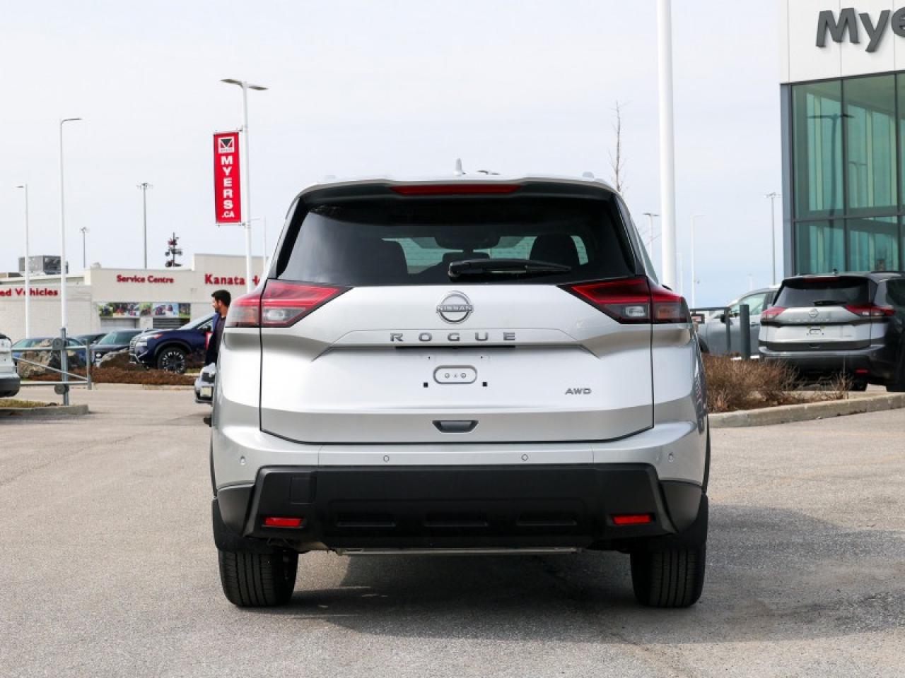 2025 Nissan Rogue SV Moonroof  - Moonroof -  Power Liftgate Photo2