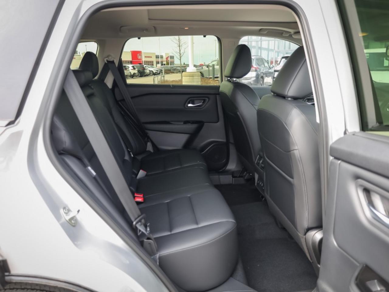 2025 Nissan Rogue SV Moonroof  - Moonroof -  Power Liftgate Photo