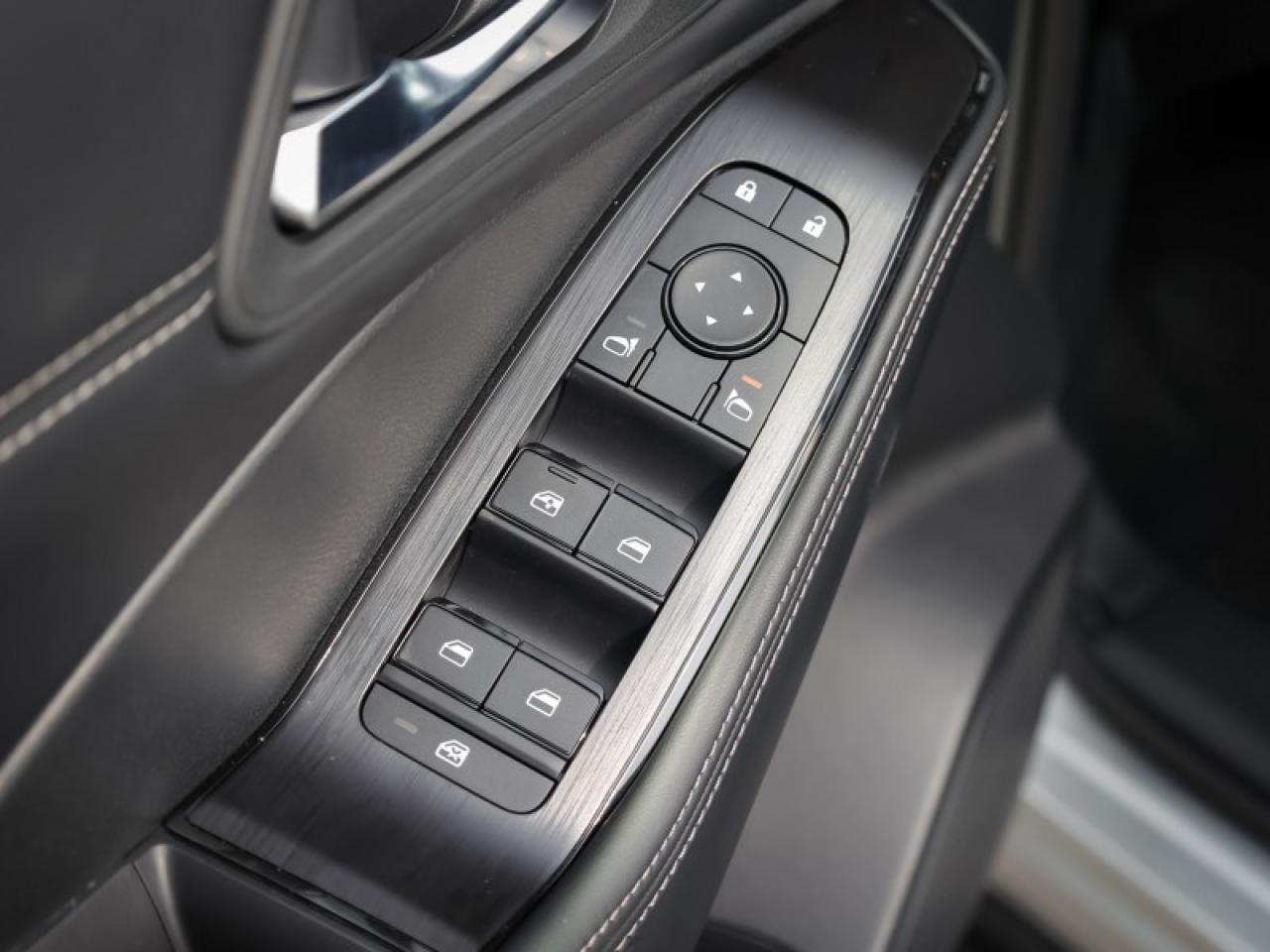 2025 Nissan Rogue SV Moonroof  - Moonroof -  Power Liftgate Photo