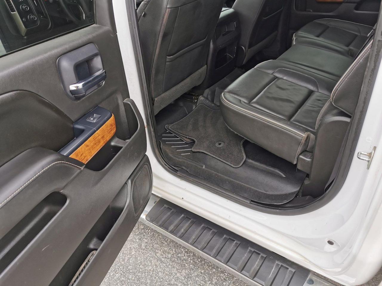 2017 Chevrolet Silverado 1500 High Country Short Box - Photo #24