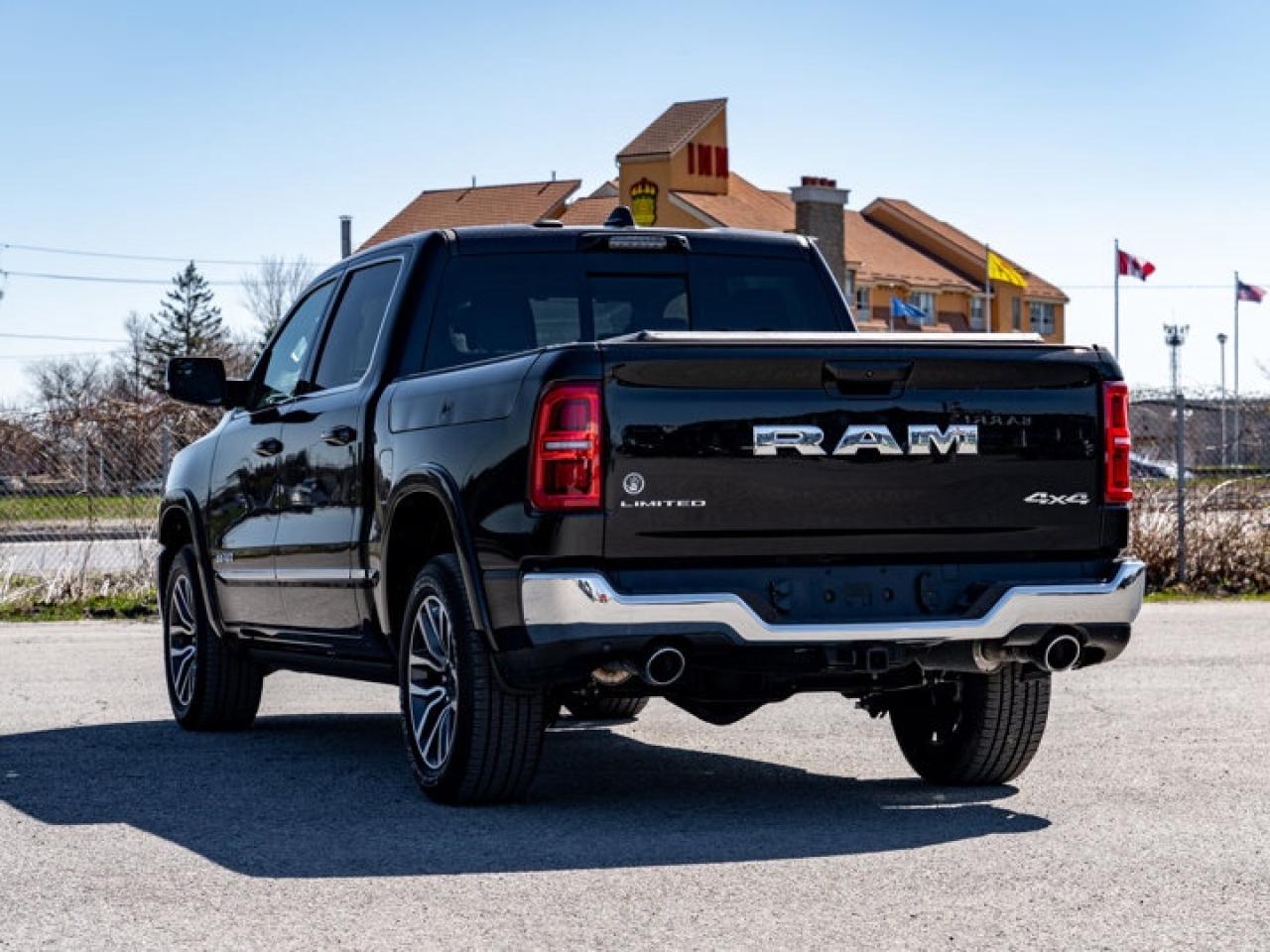 2025 RAM 1500 Limited Photo4