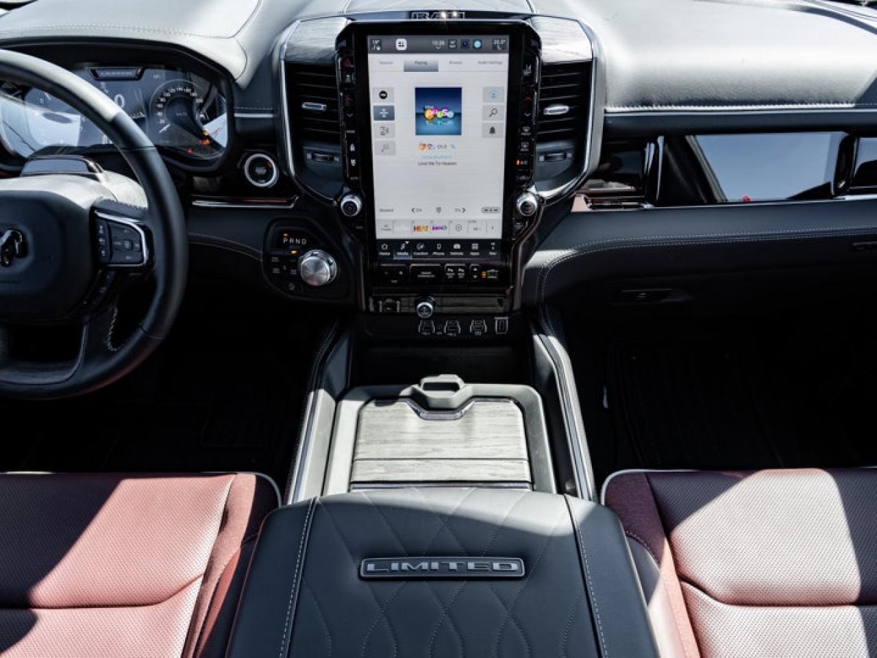 2025 RAM 1500 Limited Photo