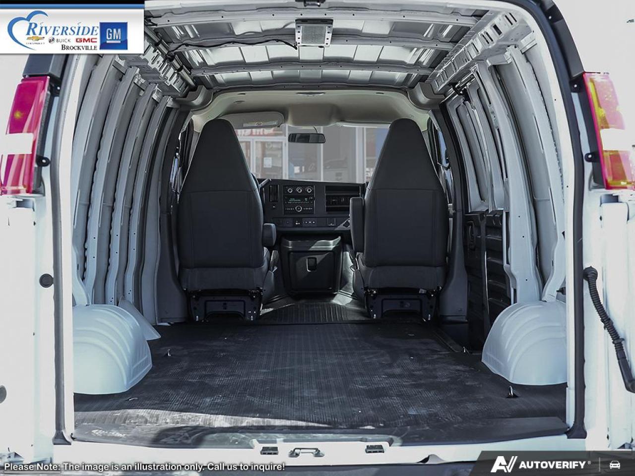 2025 GMC Savana 2500 Work Van Photo