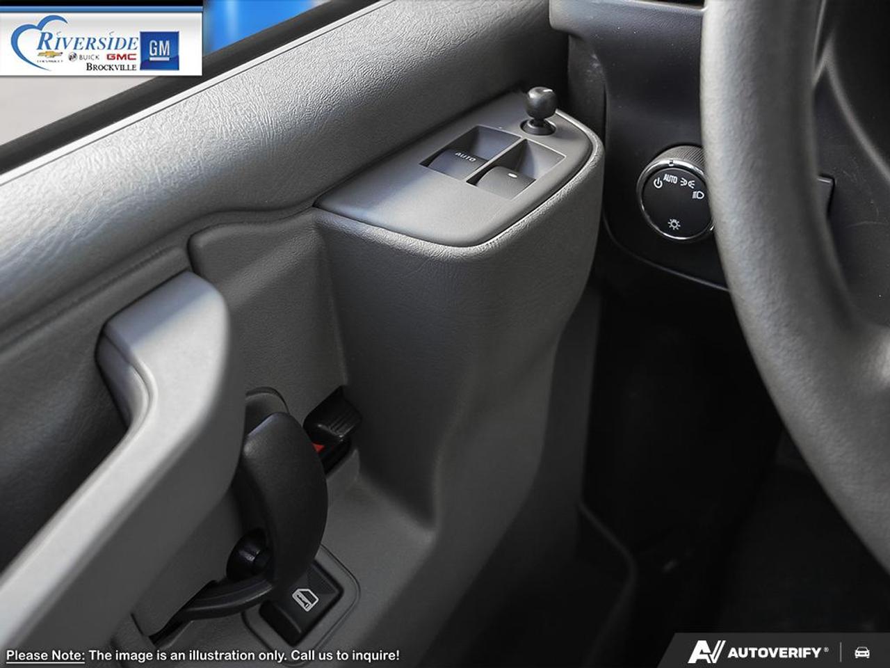 2025 GMC Savana 2500 Work Van Photo