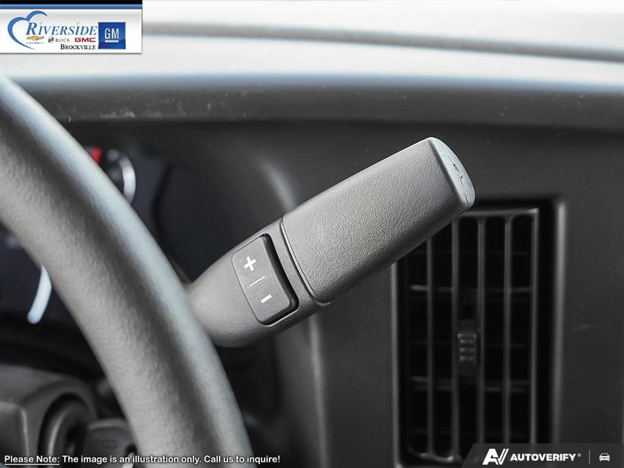 2025 GMC Savana 2500 Work Van Photo