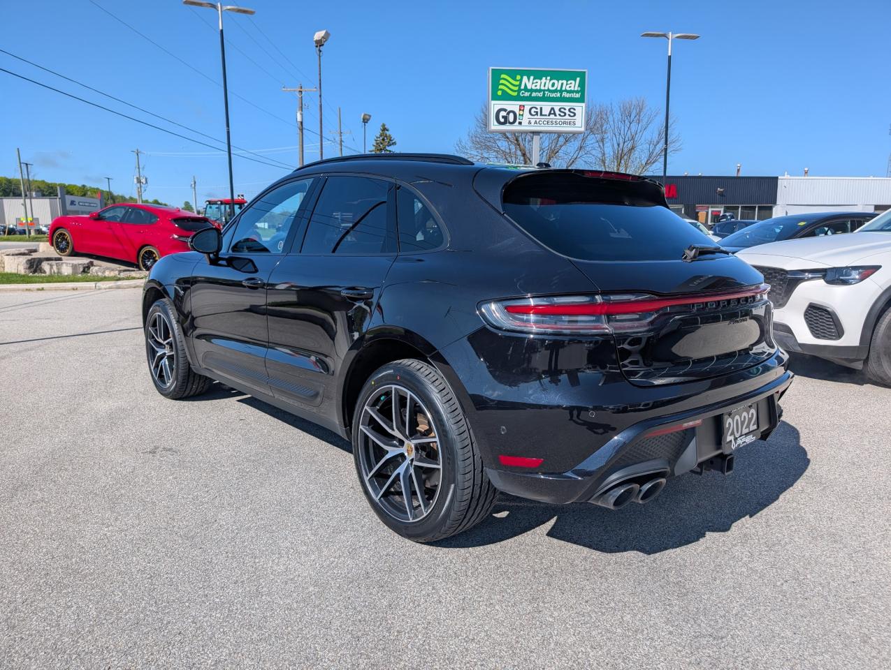 2022 Porsche Macan  Photo