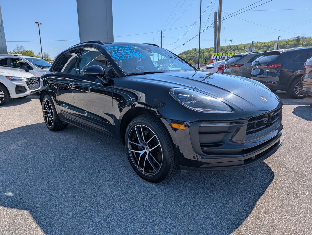 2022 Porsche Macan  Photo