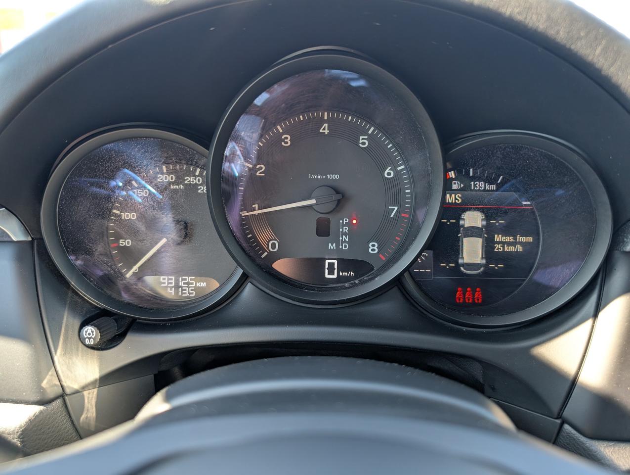 2022 Porsche Macan  Photo