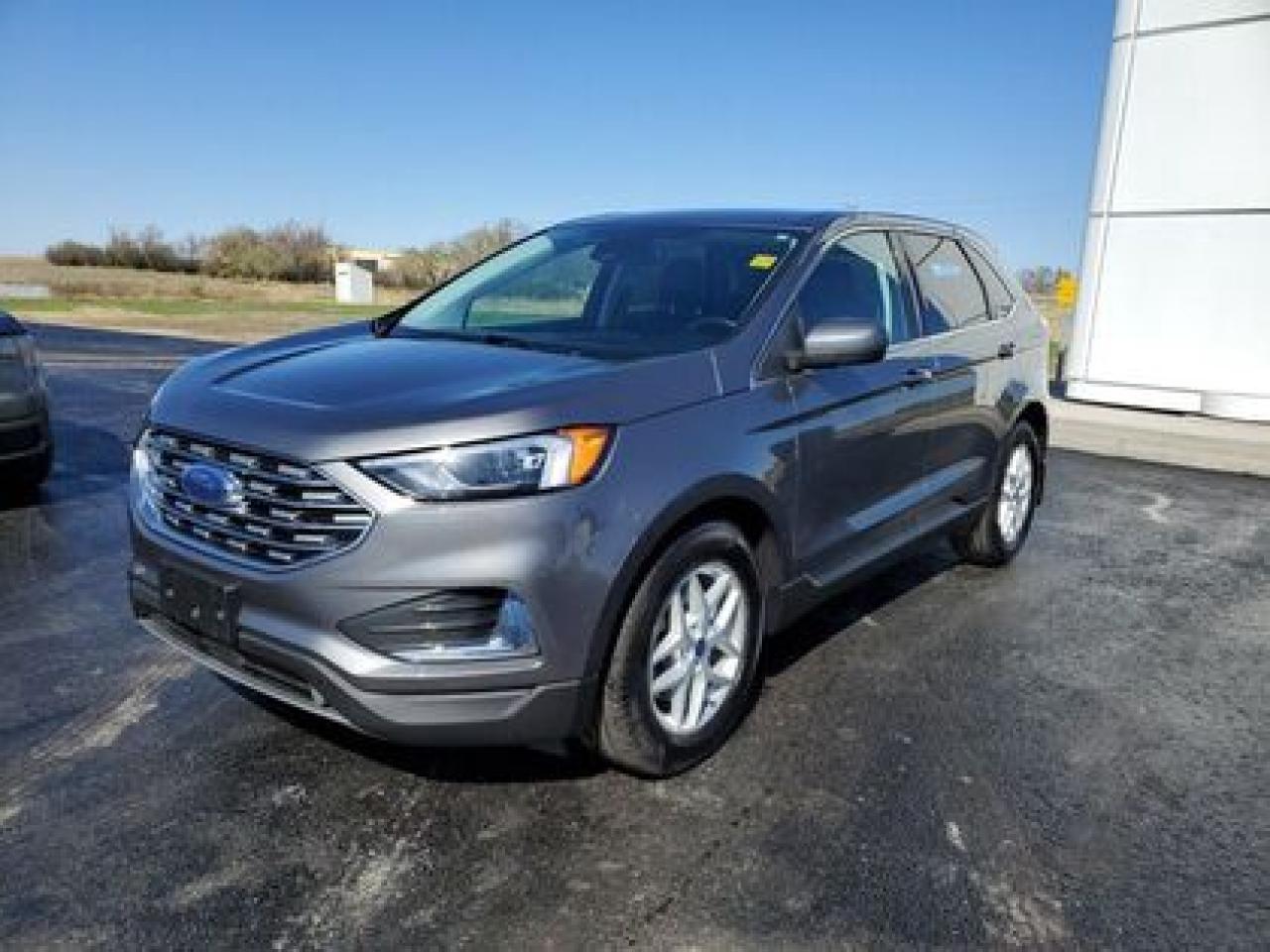 Used 2022 Ford Edge SEL W/ COLD WEATHER PACKAGE for sale in Moose Jaw, SK