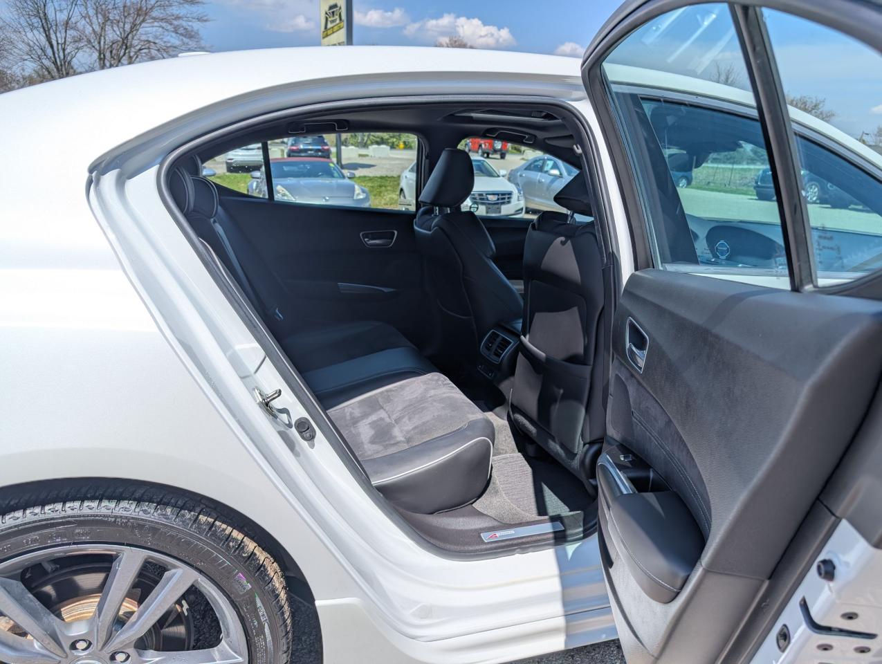 2018 Acura TLX  - Photo #19