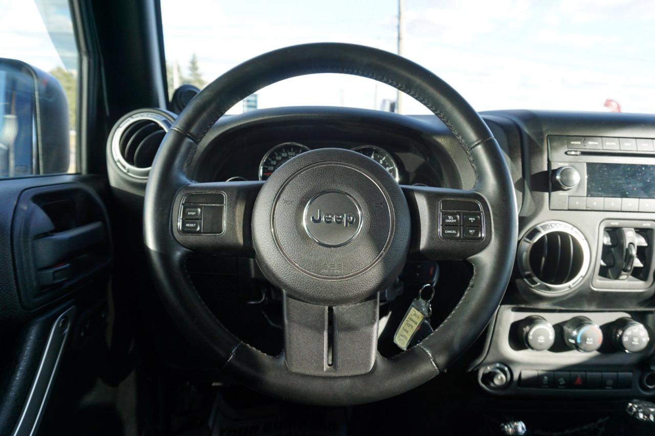 2012 Jeep Wrangler V6 UNLIMITED SAHARA 4WD CERTIFIED *36 SERVICE HISTORY* BLUETOOTH CRUISE ALLOYS FOG LIGHT - Photo #10