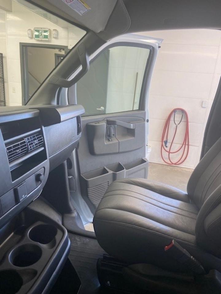 2023 Chevrolet Express Cargo Van  Photo
