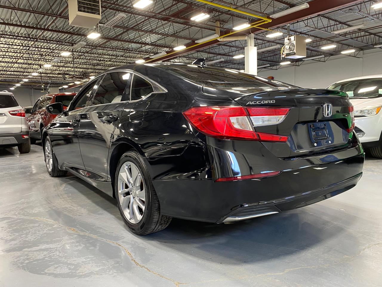 2018 Honda Accord LX - Photo #3