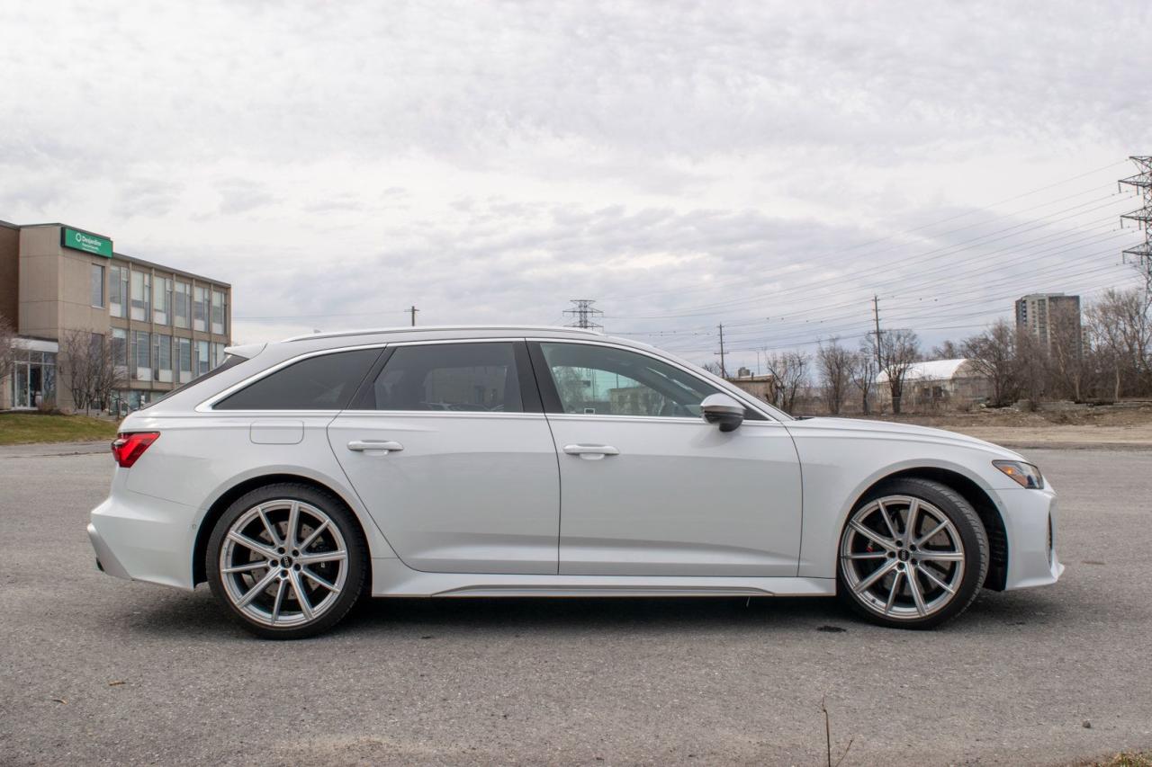 2021 Audi RS 6 Avant Quattro - Photo #4