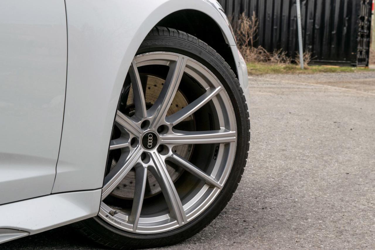 2021 Audi RS 6 Avant Quattro - Photo #11