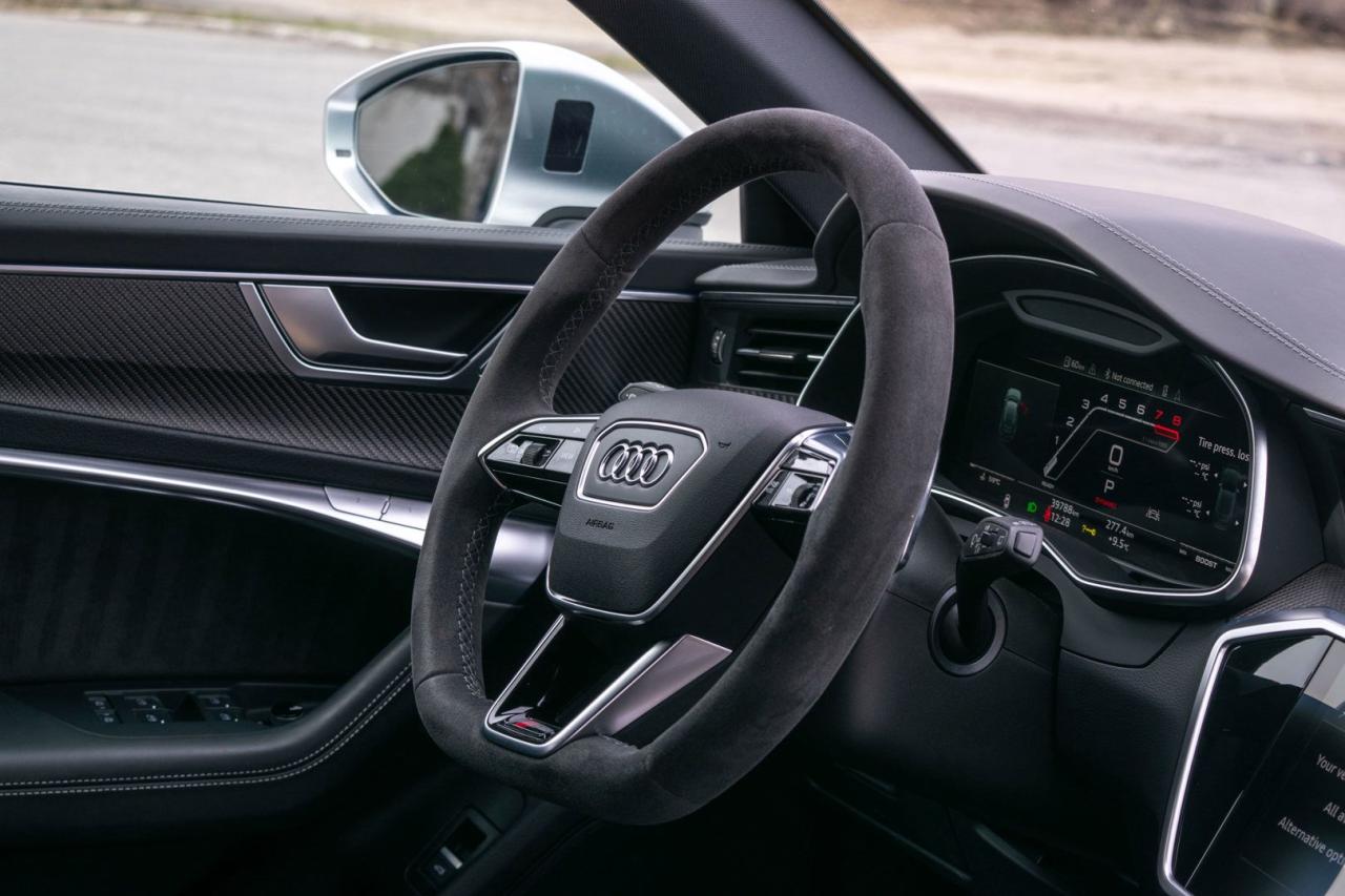 2021 Audi RS 6 Avant Quattro - Photo #16
