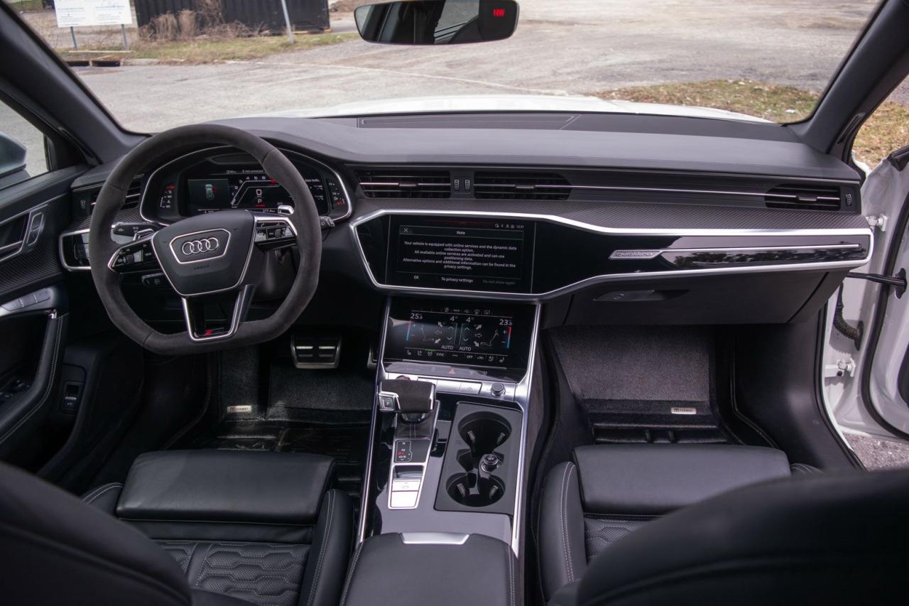 2021 Audi RS 6 Avant Quattro - Photo #20