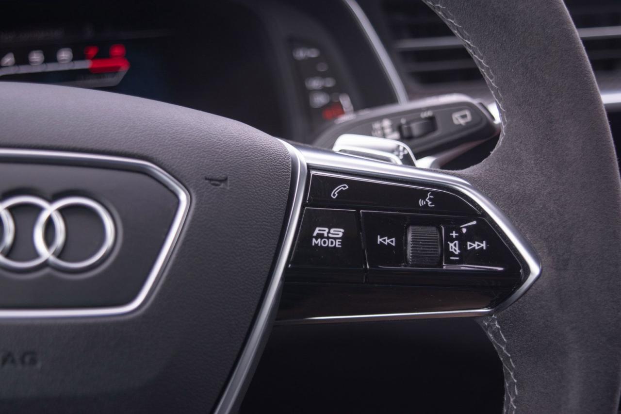 2021 Audi RS 6 Avant Quattro - Photo #26