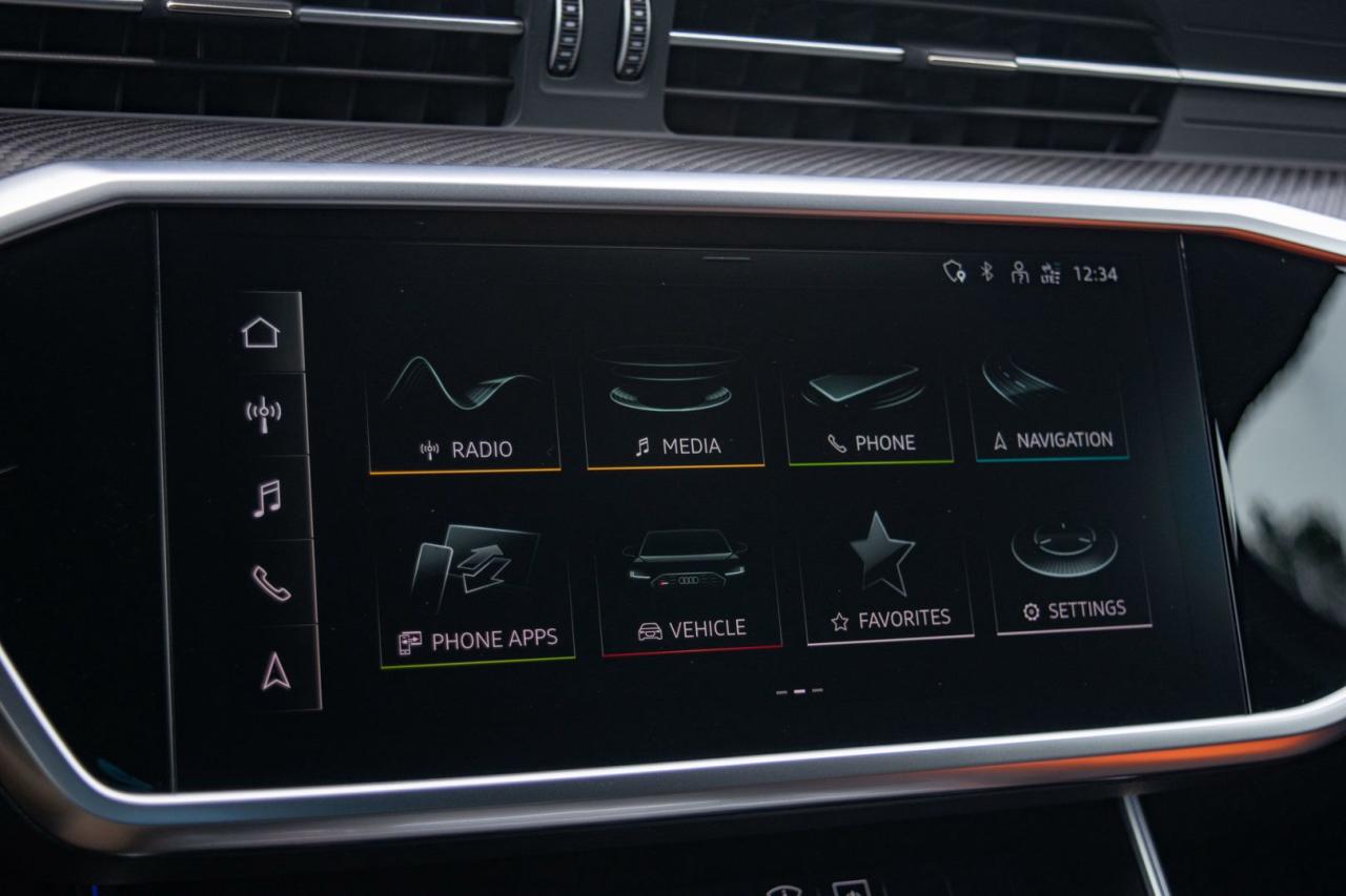 2021 Audi RS 6 Avant Quattro - Photo #28