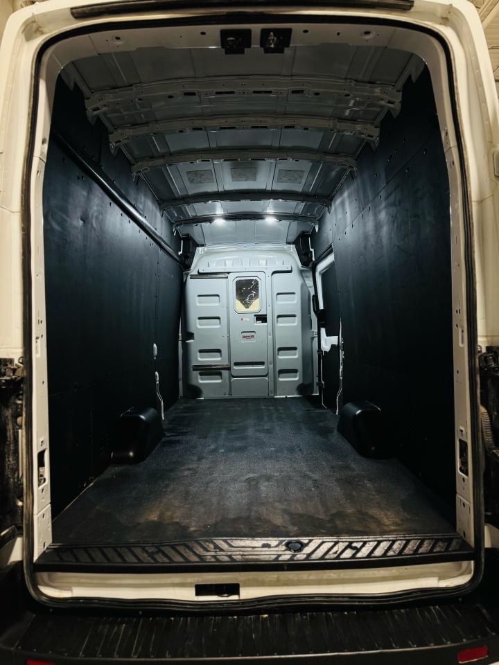 2023 Ford Transit Cargo Van 250 Van High Roof w/Sliding Pass. 148-in. WB EL - Photo #15